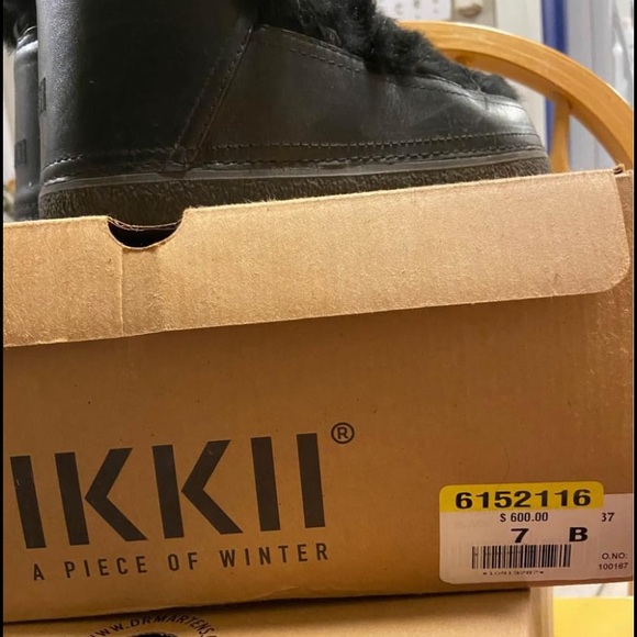 Ikkii (now known as Inuikii) real fur/shearling boots size 7 fits like size 6 - Picture 8 of 9